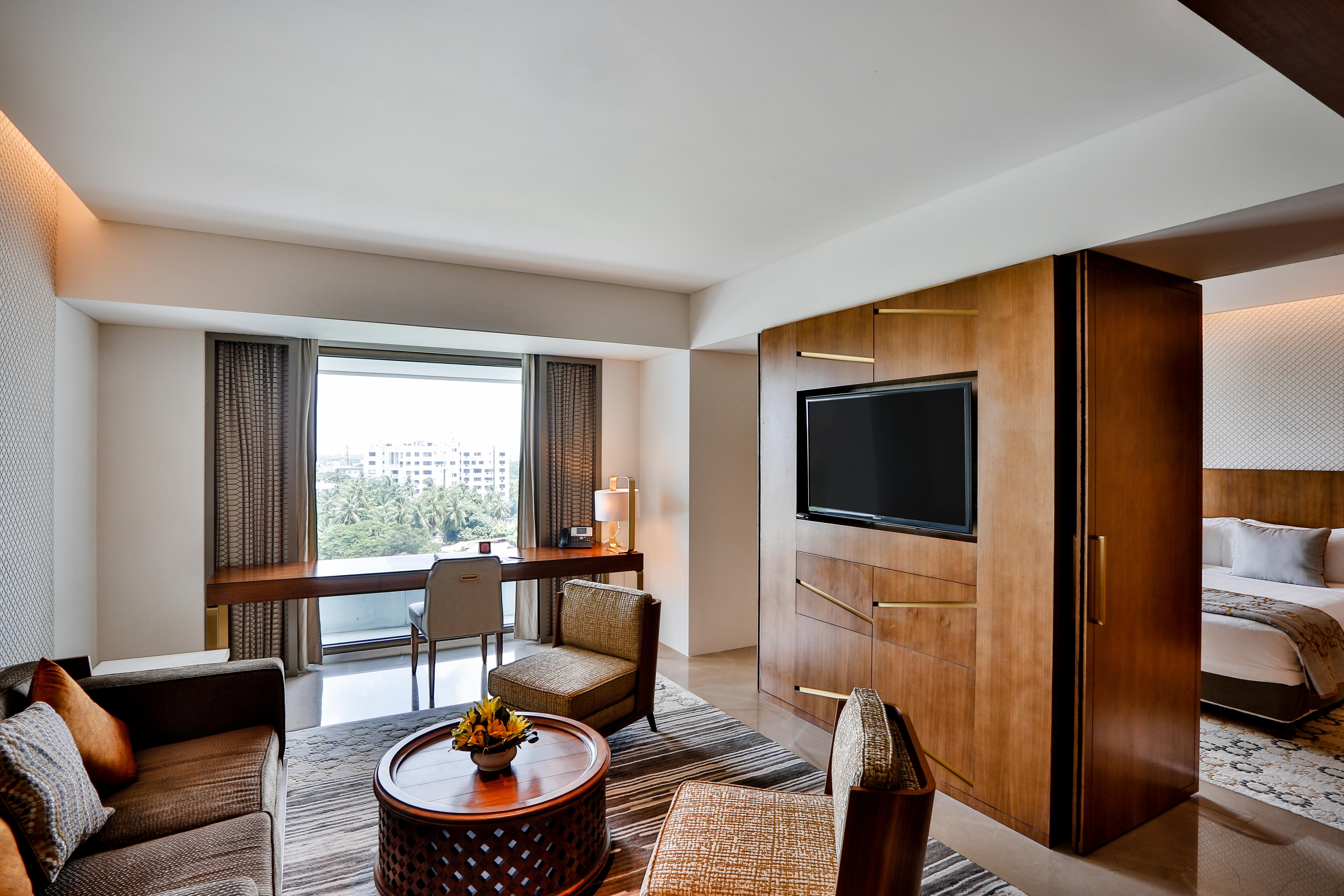 Crowne Plaza Chennai Adyar Park, An Ihg Hotel Esterno foto Suite at the Taj Bengal