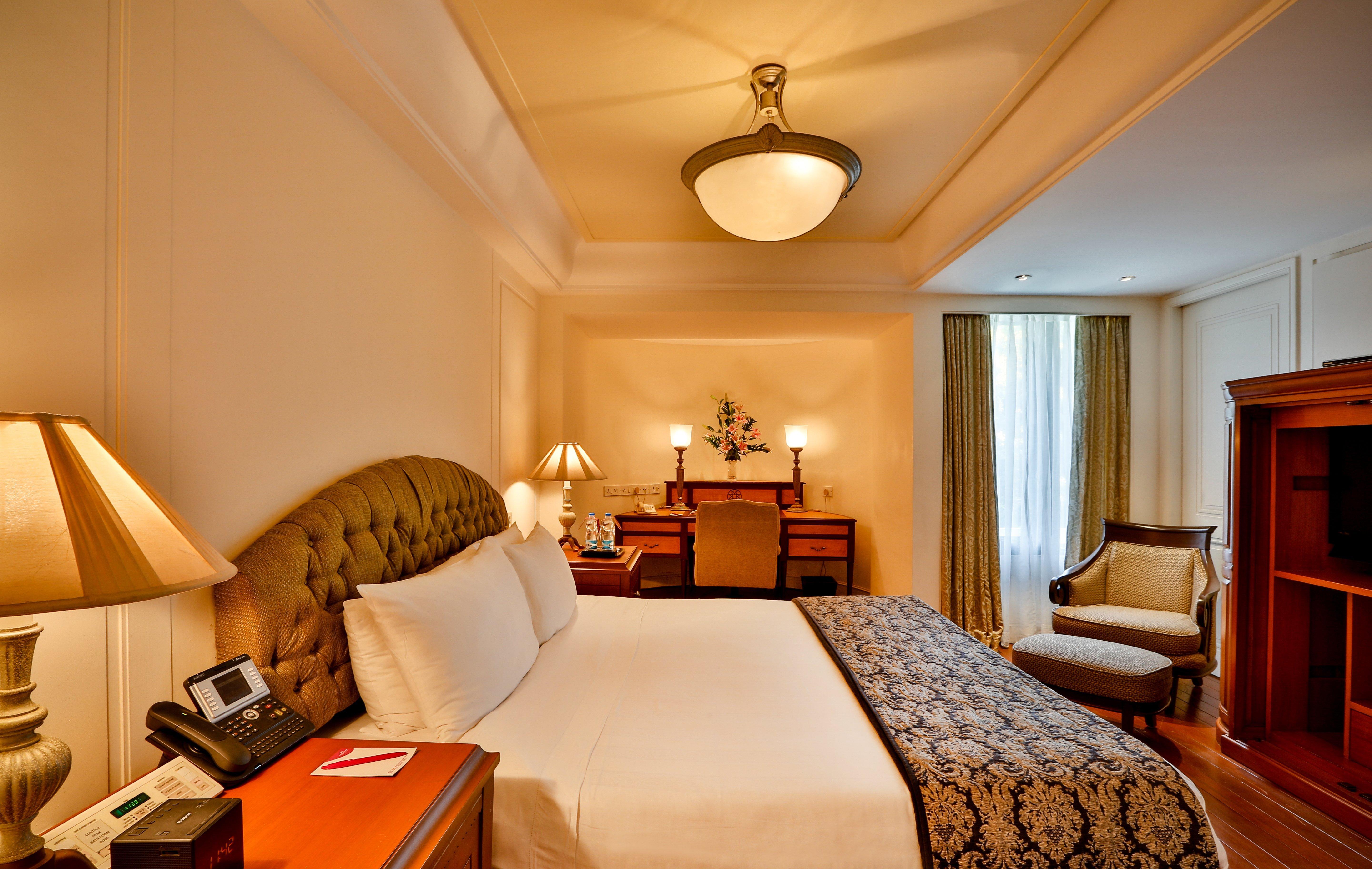 Crowne Plaza Chennai Adyar Park, An Ihg Hotel Esterno foto A room at the hotel