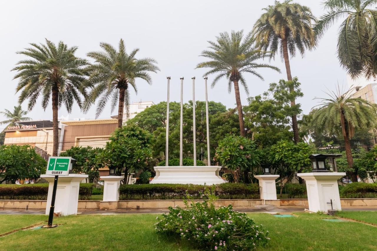 Crowne Plaza Chennai Adyar Park, An Ihg Hotel Esterno foto The University of Hail